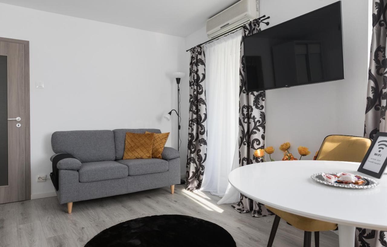 Lion'S Unirii Apartment Букурещ Екстериор снимка