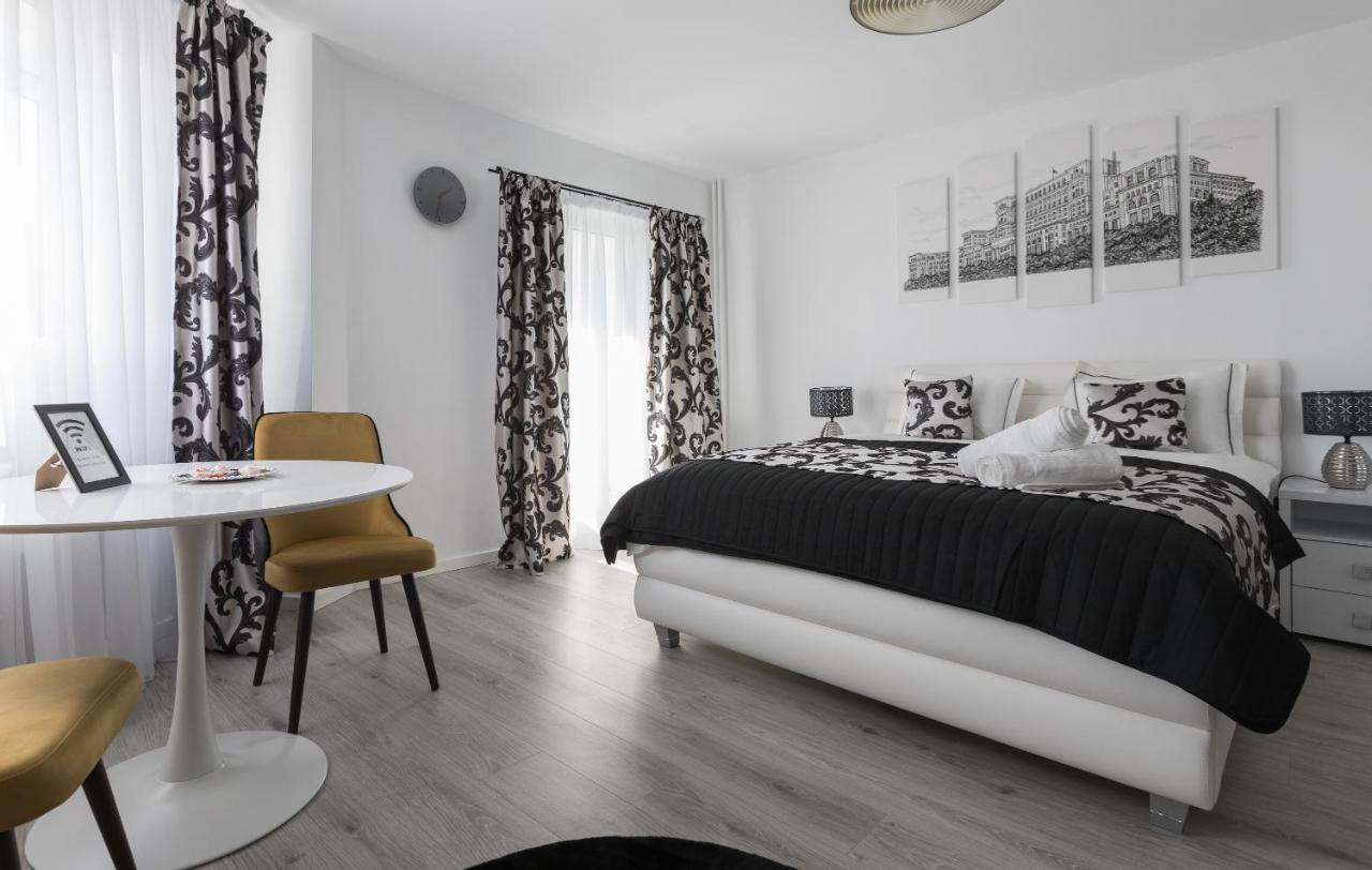 Lion'S Unirii Apartment Букурещ Екстериор снимка